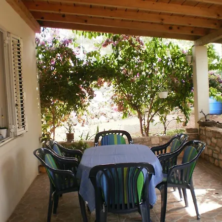 Holiday Branka Ferienhaus Mali Iž