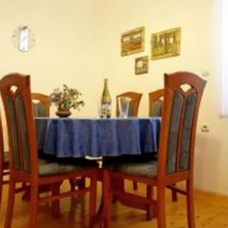 Holiday Branka * Mali Iž